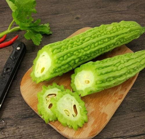 胃酸可以吃瓜吗,吃瓜需谨慎？揭秘瓜类食物与胃酸的关系